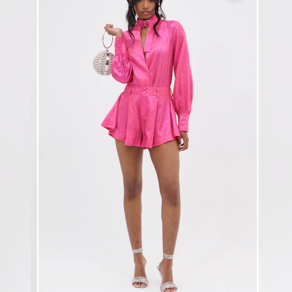 AKIRA Shimmering Pink Short Set